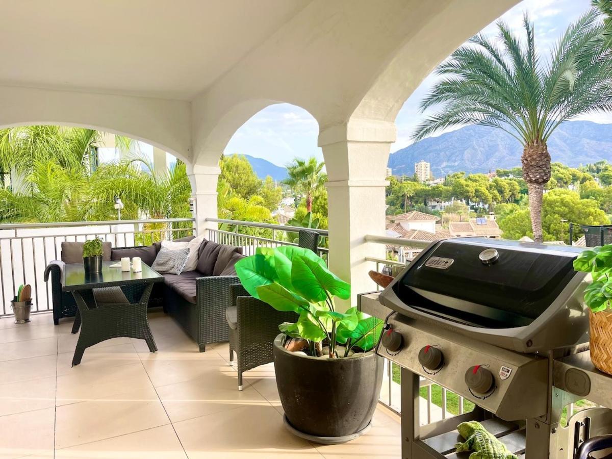 Lovely In The Location 10-12 Beds! Villa Marbella