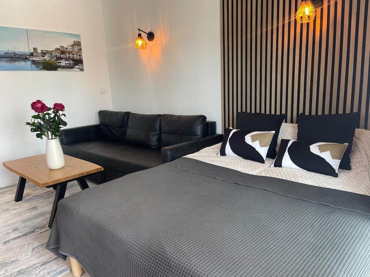 Lovely In The Location 10-12 Beds!