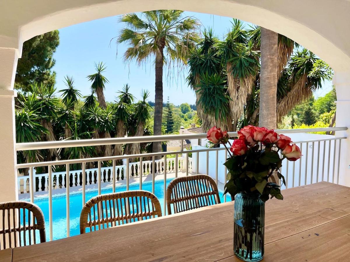 Lovely In The Location 10-12 Beds!