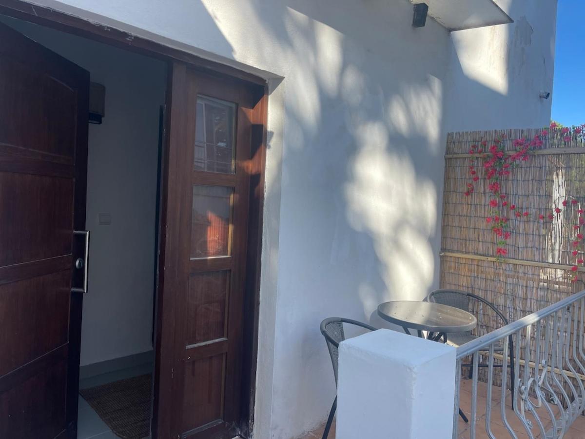 Villa Lovely In The Location 10-12 Beds! Marbella